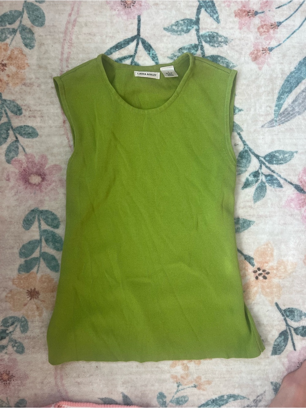 Laura Ashley Lime Green Sleeveless Ribbed Tank